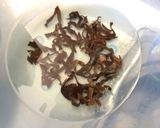 Hình bước làm 1 của món Cải thảo cuộn thịt