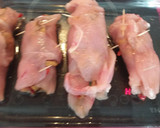 Foto del paso 3 de la receta: Pechuga de pavo rellena de champiñones y pimientos de piquillo