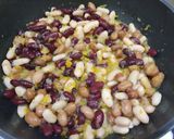 A picture of step 4 of Pasta e (tre) fagioli.