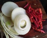 Foto langkah ke 1 dari resep Ayam Cah Cabai.