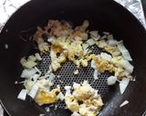 Foto langkah ke 3 dari resep Nasi goreng Mawut Enoki Mushroom.