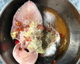 Hình bước làm 2 của món Cá bông lau kho nước màu
