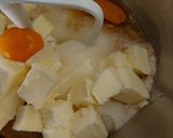 Foto del passaggio 8 della ricetta Sbriciolata integrale con noci e confettura di fichi