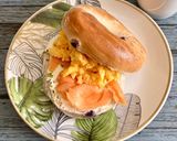 Foto del paso 3 de la receta: Bagel relleno de salmón ahumado