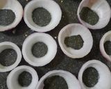 A picture of step 3 of Stuffed onion pokara.