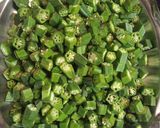 A picture of step 1 of Bhendi ki sabji.