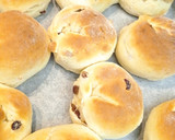 Foto del paso 7 de la receta: Panecillos dulces con pasas