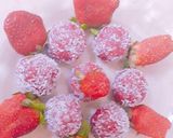 A picture of step 2 of Strawberry ball #Cookpadfruits.