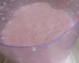 صورة لخطوة 1 من وصفة ميلك شيك Strawberry milkshake 🍓💌