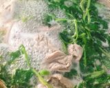Hình bước làm 2 của món Canh Xà Lách Xoong Hầm Thịt Bò