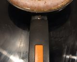 Foto del paso 3 de la receta Salchicha de Cerdo con Nectarina pochada en reducción de Vino Blanco y Caldo Vegetal