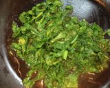 A picture of step 2 of Spinach Mushroom Omelette.