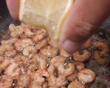 Foto del paso 3 de la receta: Lenguado con salsa de camarones