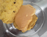Foto del paso 7 de la receta: Arepas de plátano maduro con "queso" y huevo frito🍳