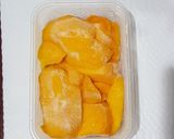 Foto langkah ke 1 dari resep Mango Smoothies.