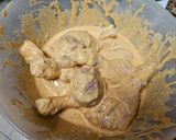 Foto del paso 2 de la receta: Muslos de pollo 🍗 freidora de aire
