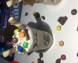 A picture of step 4 of Oreo triffle.