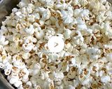Foto langkah ke 4 dari resep Popcorn gurih.
