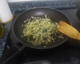 Foto del paso 1 de la receta: Pimientos del Piquillo Rellenos de carne picada,