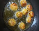 A picture of step 2 of Paneer malai kofta.