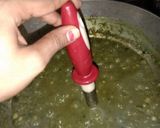 A picture of step 4 of Green pavbhaji.