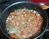 Foto del paso 4 de la receta: Guiso de judías con acelgas tiernas y costillas adobadas