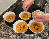 Foto del paso 8 de la receta: Crema de moniatos i porros amb cruixent d'ibèric i parmesà