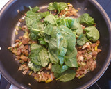 Foto del paso 4 de la receta: Macarrones con espinacas, espárragos y verduras