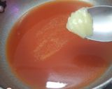 A picture of step 2 of Tri colour goli idli.