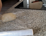 Foto del paso 8 de la receta: Coca salada con escalivada, huevo duro, atún... (con lo que prefieras)