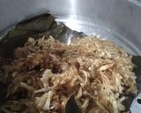 Foto langkah ke 3 dari resep *Sawut Gula Merah dengan Takir Bunga*.