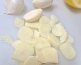Foto del paso 1 de la receta: Filetes de lubina al horno con su propio pil pil