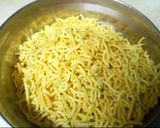 A picture of step 2 of Dahi Ragda Puri Chaat.