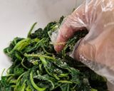 Foto langkah ke 2 dari resep Salad Bayam Korea.