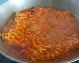 A picture of step 5 of Tangy tomato noodles.