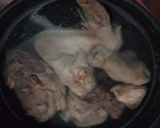Foto langkah ke 1 dari resep Sop Kembang Kol Ayam.