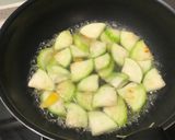 金針菇絲瓜蛋花的食譜步驟2照片