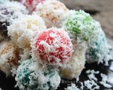 Foto langkah ke 4 dari resep Kelepon Rainbow Tanpa Air Kapur Sirih.