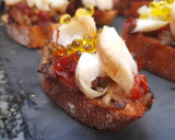 Foto del paso 8 de la receta: Pincho de tomate seco, portobello y bacalao confitado