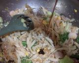 Foto langkah ke 4 dari resep Char Kway Teow (Kwetiau Goreng).