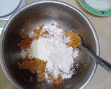 Foto langkah ke 3 dari resep Kue Keria (Donat Ubi) khas Malaysia.