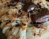 Foto langkah ke 8 dari resep Banana Choco Strudel.