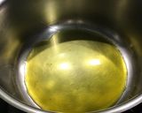 Une image de l'étape 2 de Moules à l'oignon rouge tomates coriandre et crème.