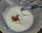 Foto del paso 3 de la receta: Postre de vainillas súper rápido!  😋❤️