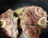 Foto del paso 3 de la receta: Chamorros jugosos