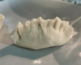Foto del paso 4 de la receta: Gyozas de cerdo🥟