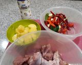 Foto langkah ke 1 dari resep Ayam kari susu.
