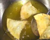 A picture of step 14 of Punjabi samosa.