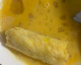 A picture of step 3 of Bread chicken roll.