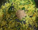 A picture of step 7 of Crab Curry.